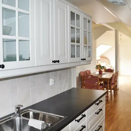 Gorgeous Apartment In Fitjar With House Sea View Exterior photo